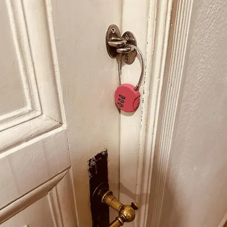 Bright 20sqm With Bay Window Near Schoenhauser Allee * 柏林