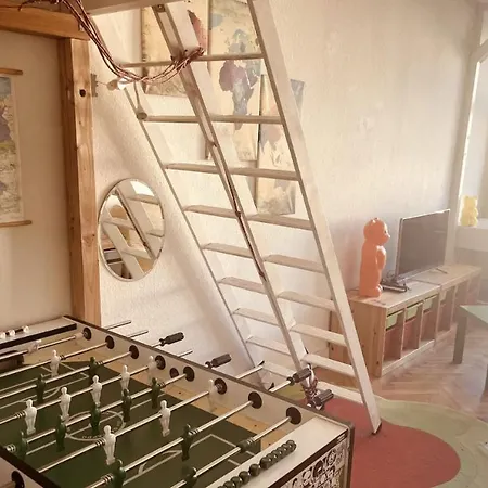 Habitación en casa particular Bright In Pberg - Foosball - Homeoffice